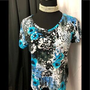 Beautiful shirt by Onque Petite in PL.